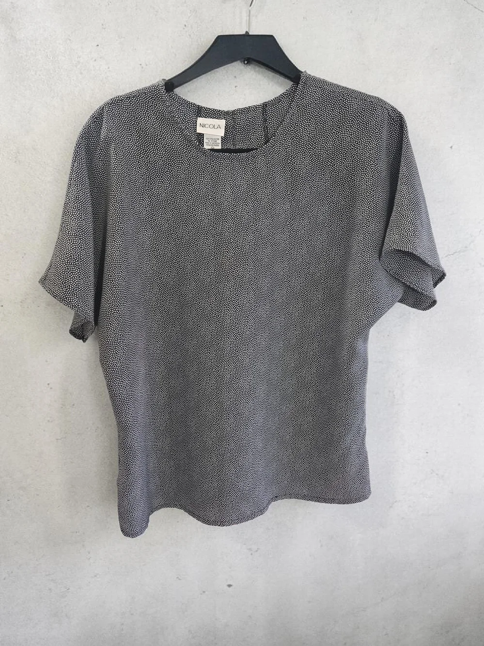 Nicola Black & White Micro‑Dot Blouse – Minimal Luxe Modern Look - Picture 2 of 10